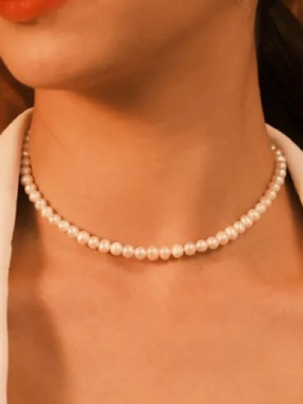 Classic White Pearl Choker Necklace - Elegant Women's Jewelry